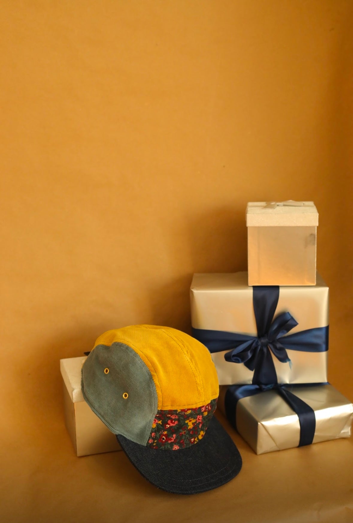 Corduroy color block & floral 5-panel hat
