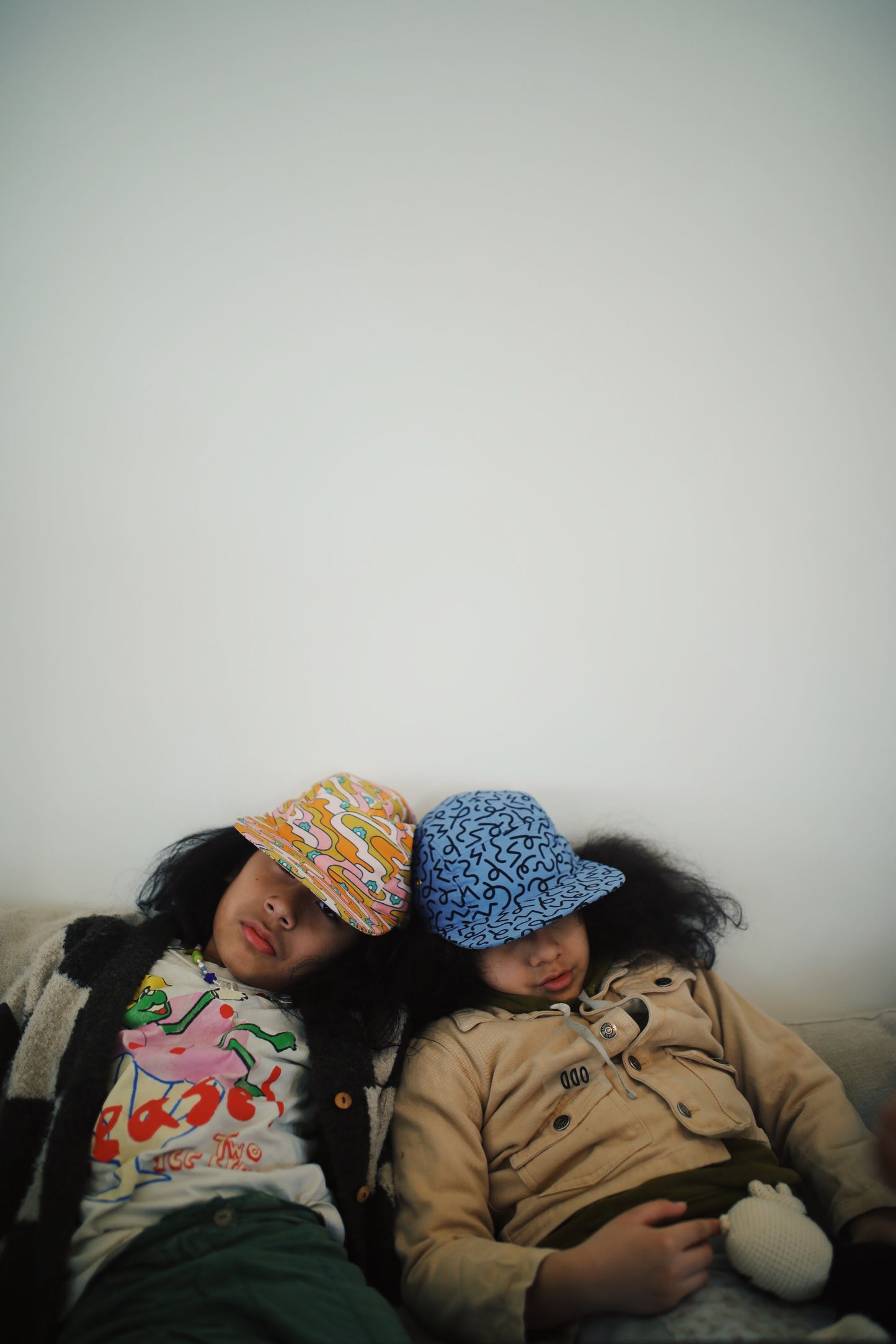Blue squiggle print 5-panel hat