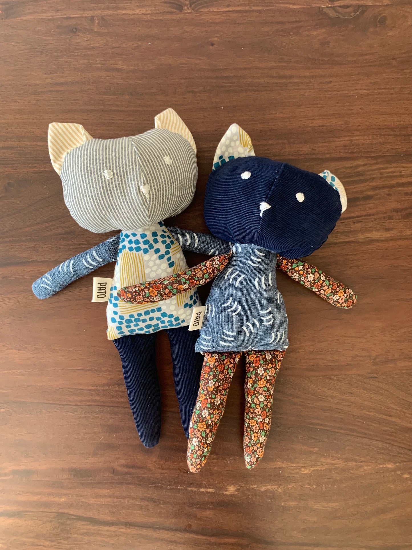 Fabric scrap cat