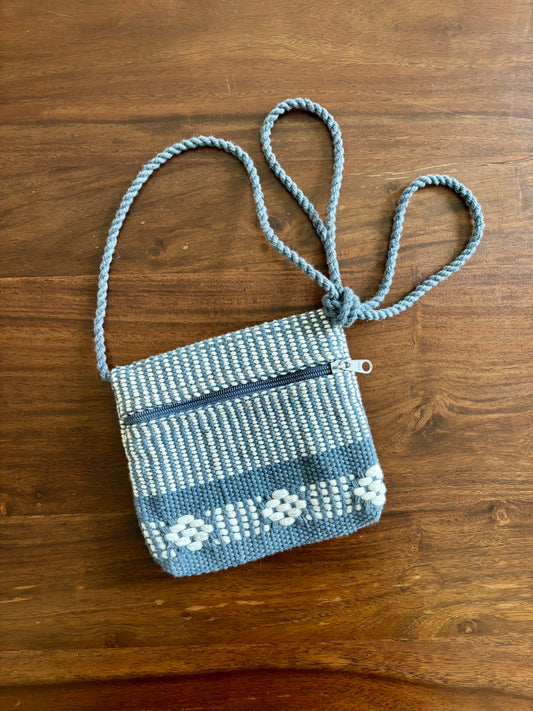 Hand woven zipper purse